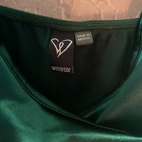 Windsor Women’s Green Satin Dress - Picture 3 of 3